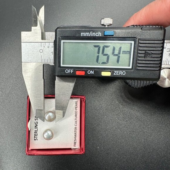 Sterling Silver Pearl Earrings Freshwater Cultured Gift Box Jewelry 7.5mm - Picture 6 of 6